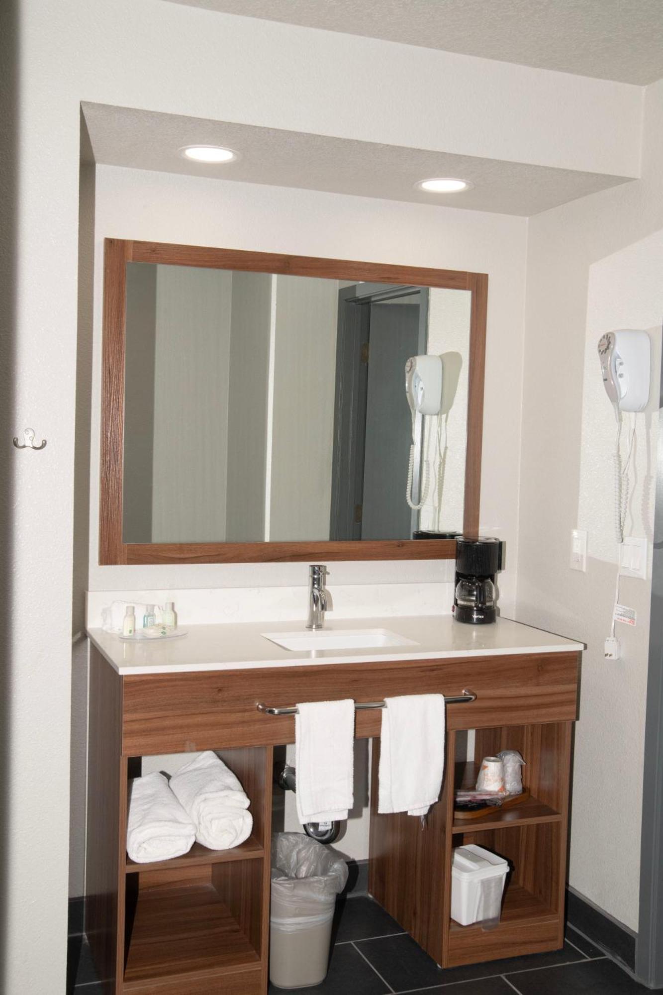 Quality Inn Portland Airport Pdx Esterno foto